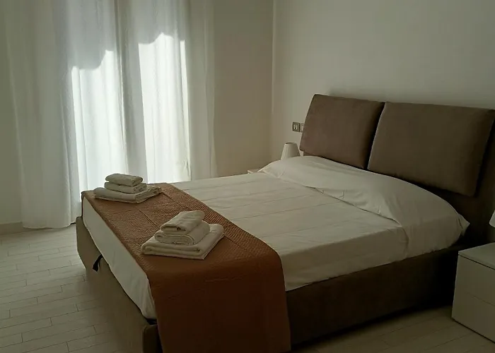 Appartamento vista mare Punta Tegge